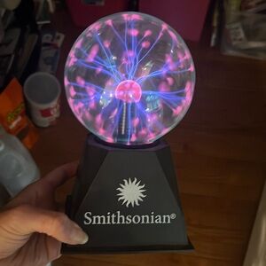 Plasma ball light